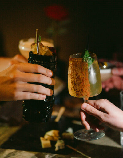 Bluebird cocktail bar, design branding site web et charte graphique par Ethos Studio